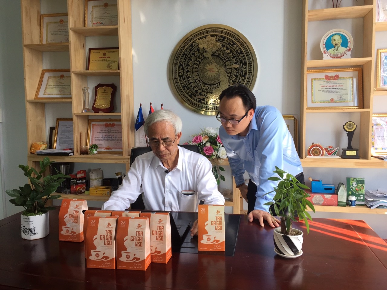 PGS. TS NGUYỄN THƯỢNG DONG NÓI VỀ THẦN DƯỢC CÀ GAI LEO